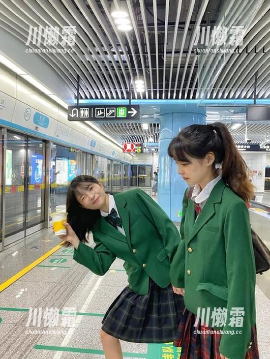 “别再错过了，快下载‘51吃瓜’，今日的瓜味十足，空腹享用！“