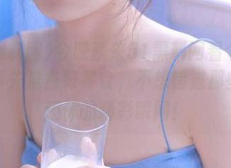 今晚就来51黑料网看个新发布，事先准备好零食，不想错过那些欲说还休的精彩瞬间！