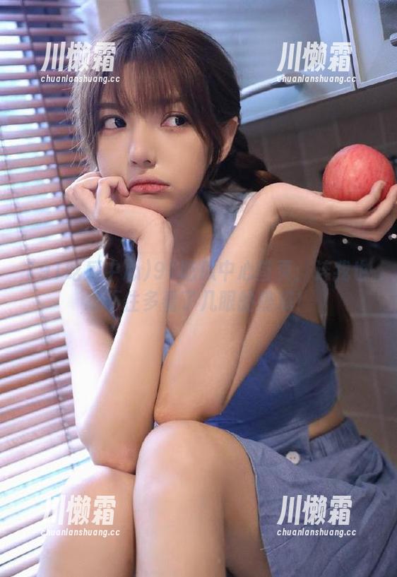 91吃瓜中心首页：连我也忍不住多看了几眼的热瓜！