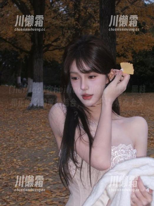 在heiliao.su的网页上，黑料和正能量的奇妙结合，我是不是有点上头？