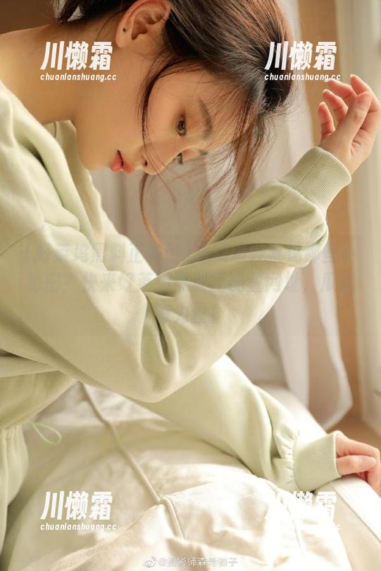 想知道好莱坞那些小秘密？快来好莱坞黑料正能量网址，瓜都有力量！