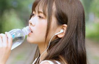 这里有暴走黑料网站，为何总是潜伏在热搜边缘？