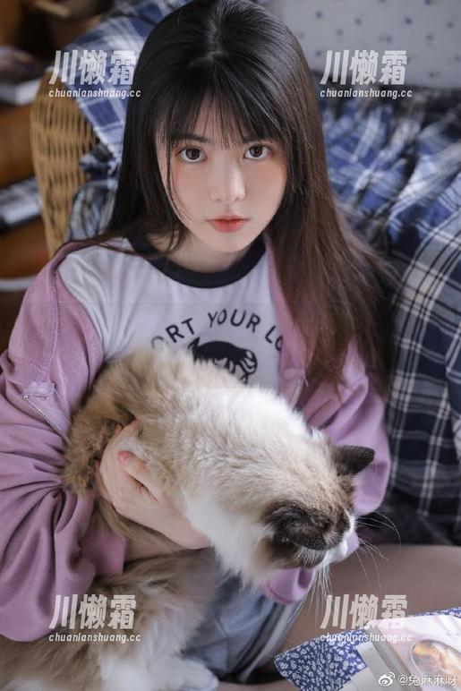 黑料91 黑料91发布了一条重磅!谁知道这块蛋糕里面藏了多少暗潮涌动?