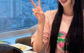 登录黑料吃瓜网，随时导航给你送上最新的花边八卦和揭秘！