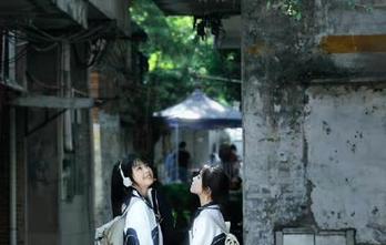 安卓一族：在线黑料吃瓜网，身边的瓜多到数不清！