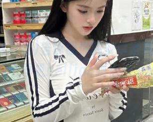 告诉我你的安卓系统，我就让黑料老司机heiliao唱你的小秘密！
