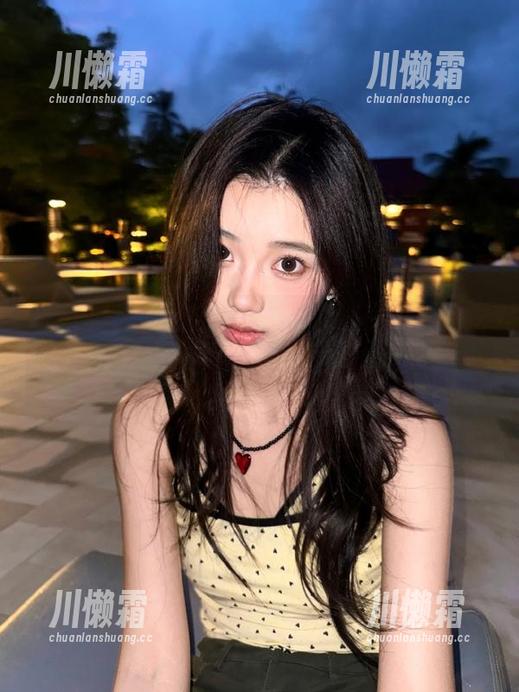 “黑网料苹果版”：吃瓜遭遇吃土，丽人也难以常伴！